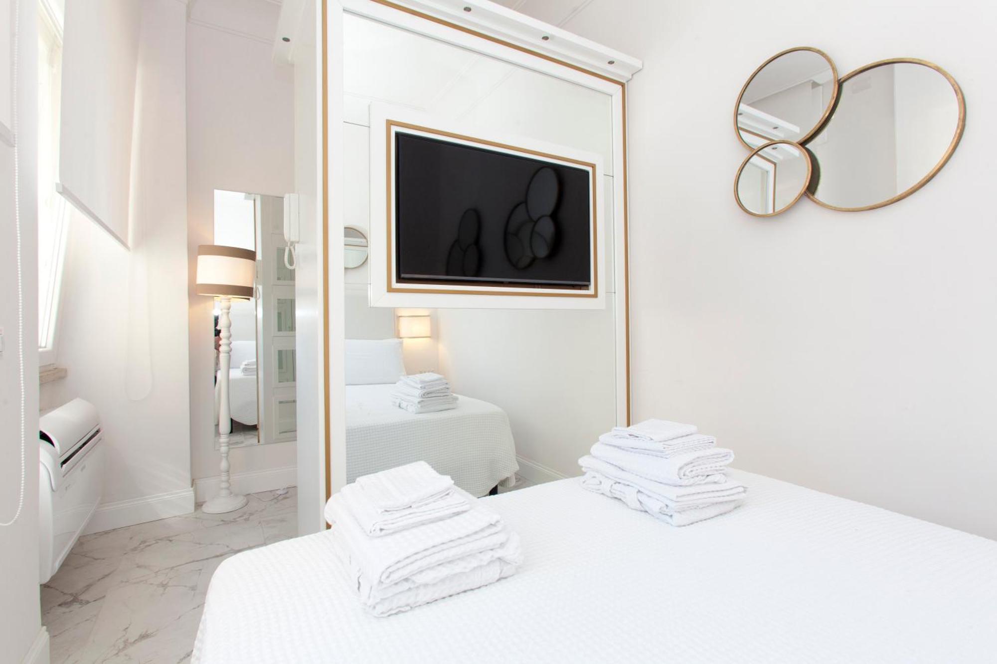 אנזיו La Finestra Sul Mare Central Apartment Vista Mare מראה חיצוני תמונה